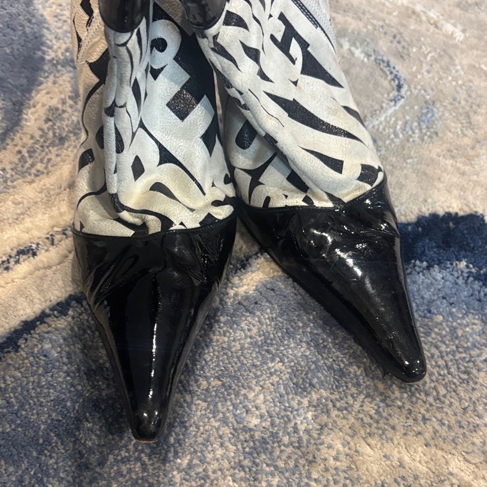 Black & White Print Knee-High Stiletto Boots – Size 8 - Picture 5 of 8